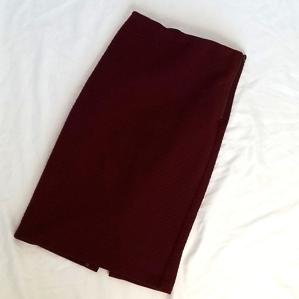 Loft textured maroon midi pencil skirt -B6